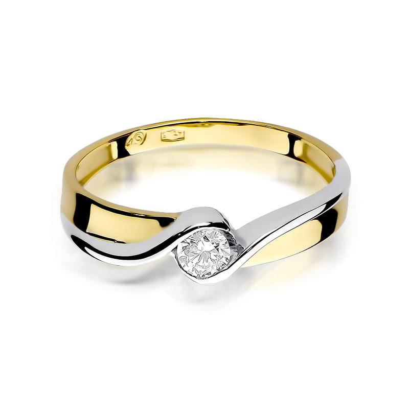 Gold Ring With Diamond