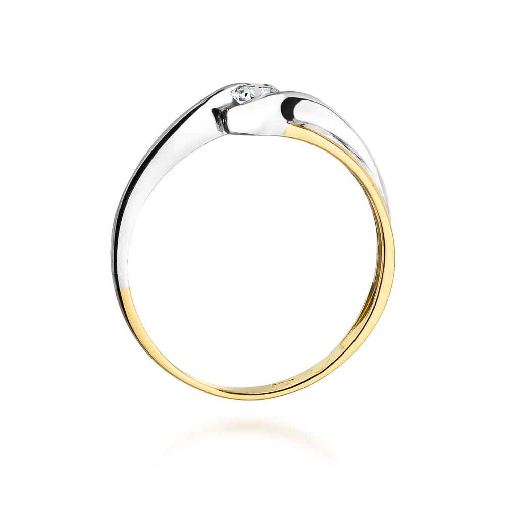 Gold Ring With Diamond