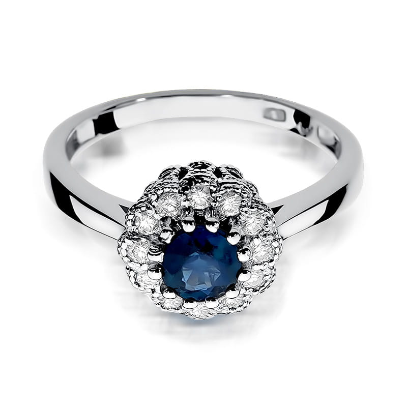 Gold Ring With Sapphire And Diamonds