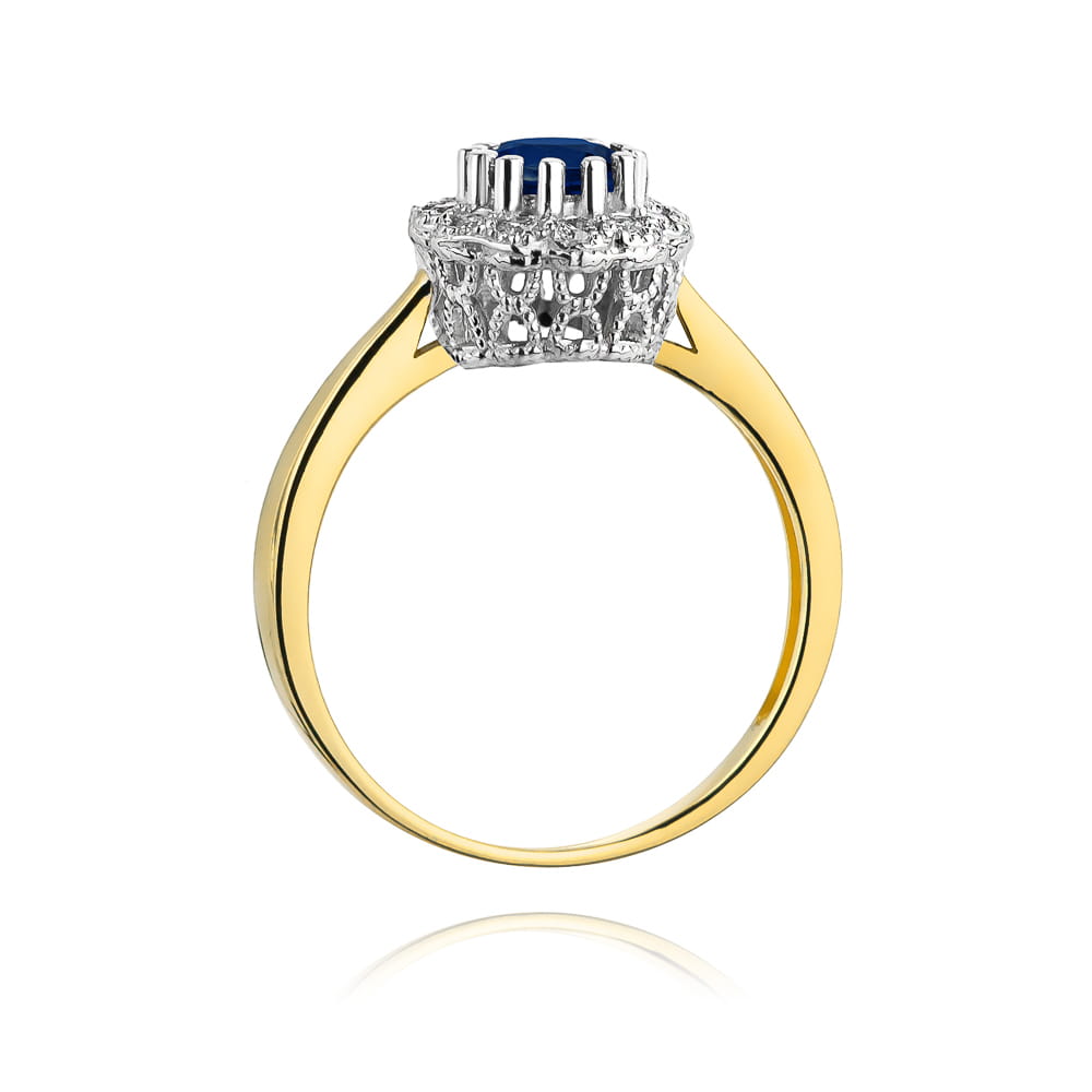 Gold Ring With Sapphire And Diamonds