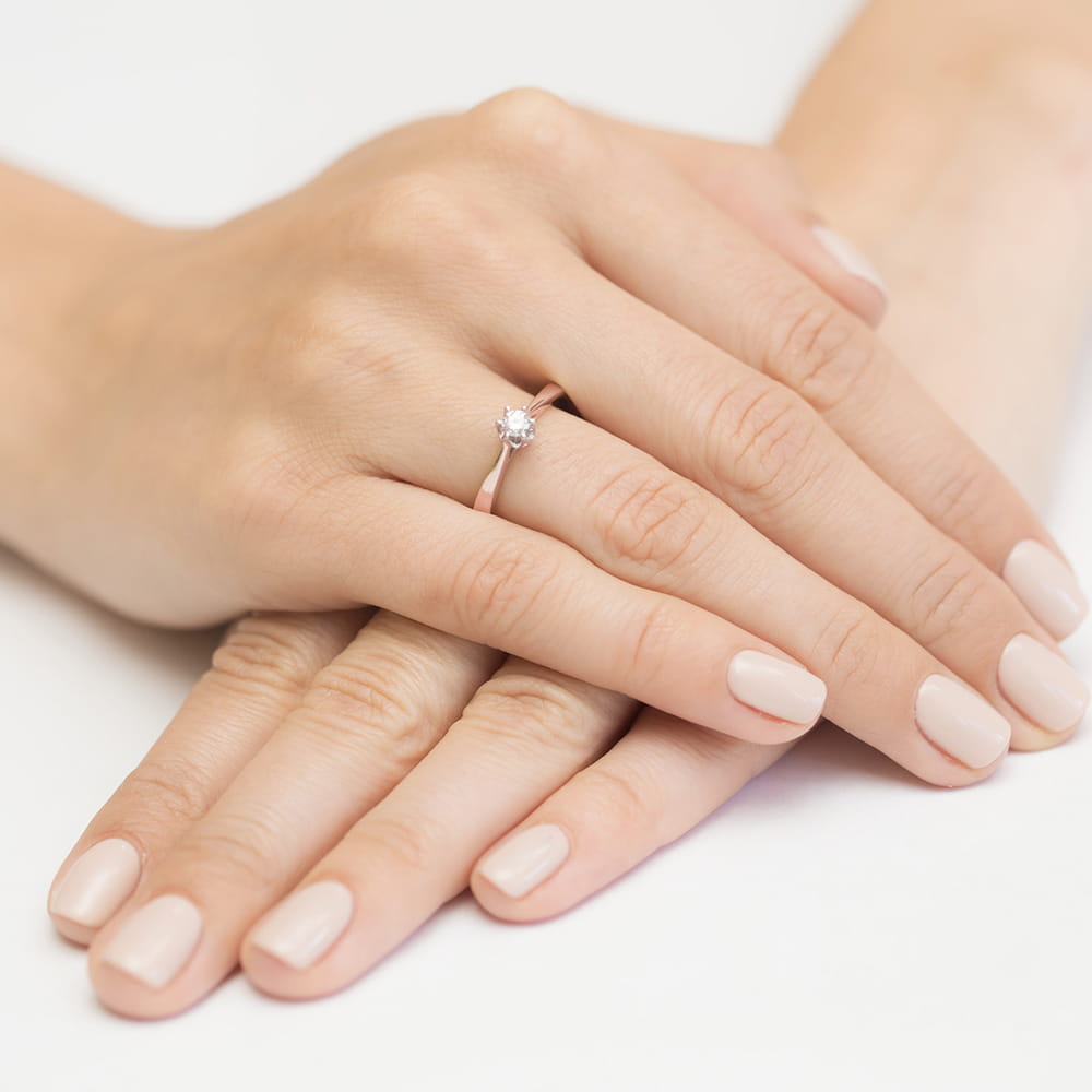 Gold Ring With Diamond