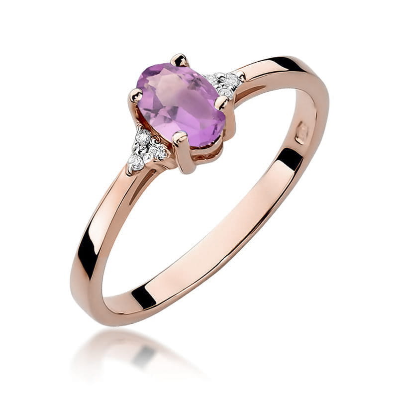 Gold Ring With Amethyst And Diamonds
