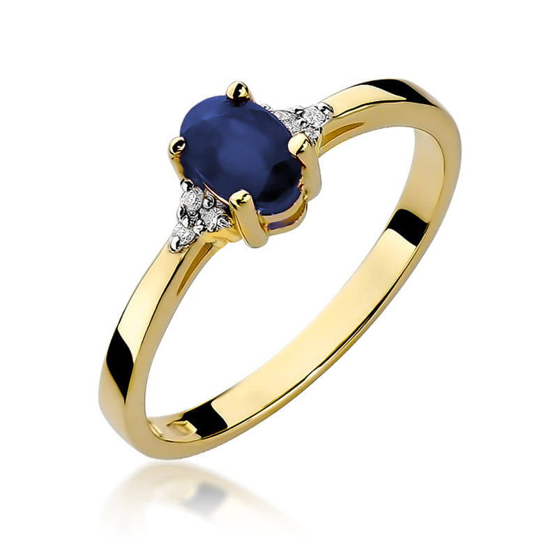 Gold Ring With Sapphire And Diamonds