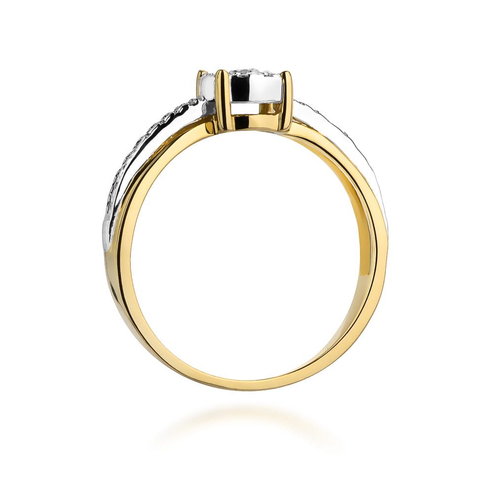Gold Ring With Diamonds
