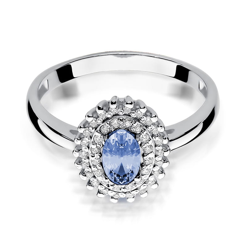 Gold Ring With Tanzanite And Diamonds