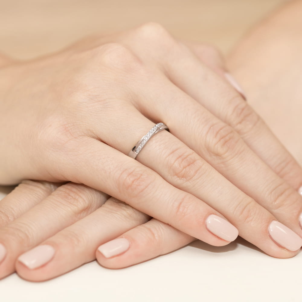 Gold Ring With Diamonds