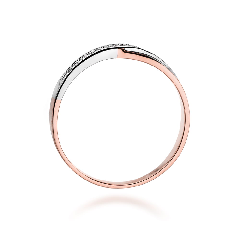 Gold Ring With Diamonds