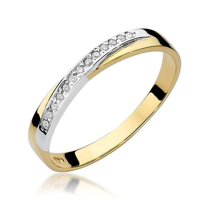 Gold Ring With Diamonds