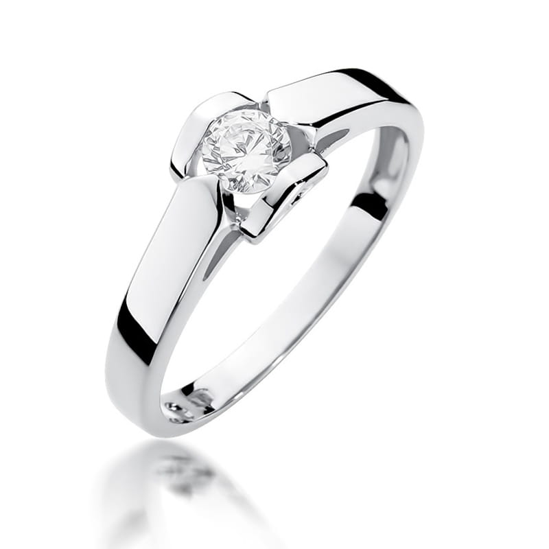 Auksinis Žiedas Su Deimantu