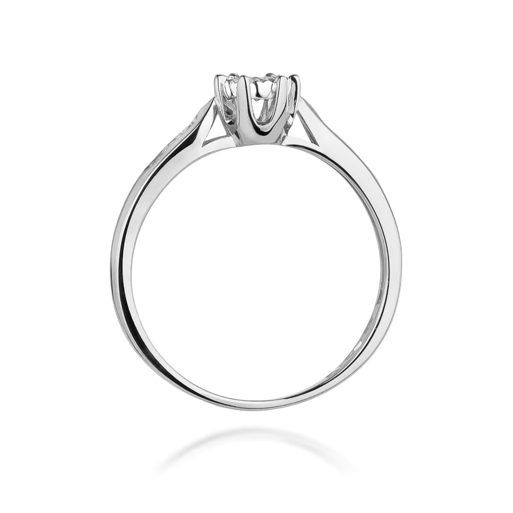 Gold Ring With Diamonds