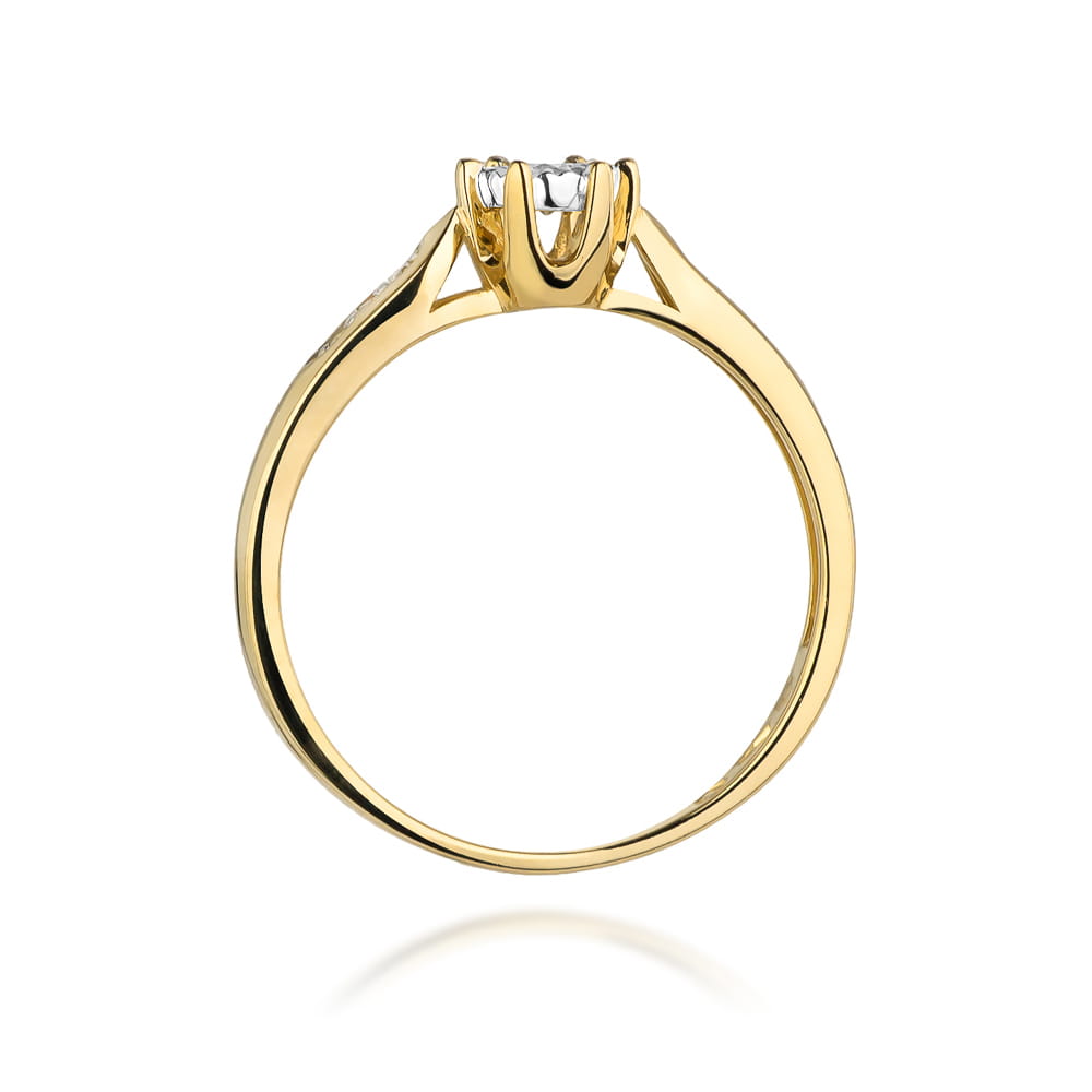 Gold Ring With Diamonds