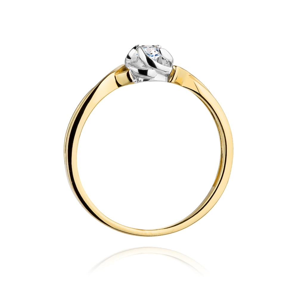 Gold Ring With Diamond