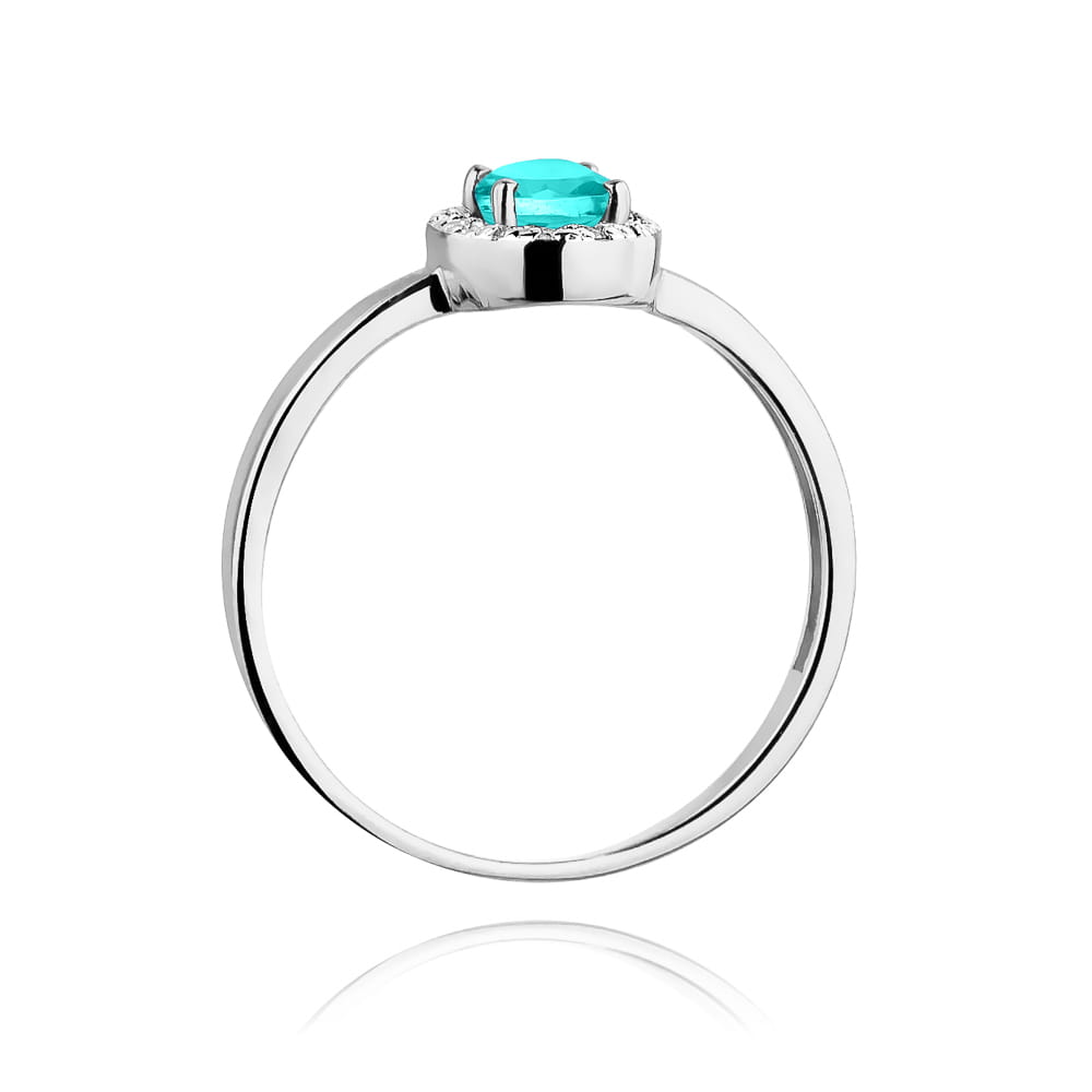 Gold Ring With Emerald And Diamonds