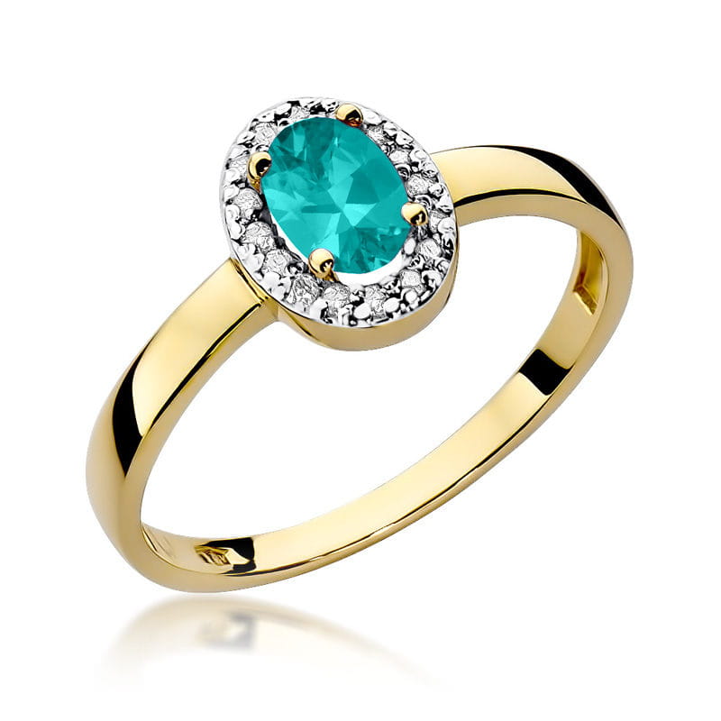 Gold Ring With Emerald And Diamonds