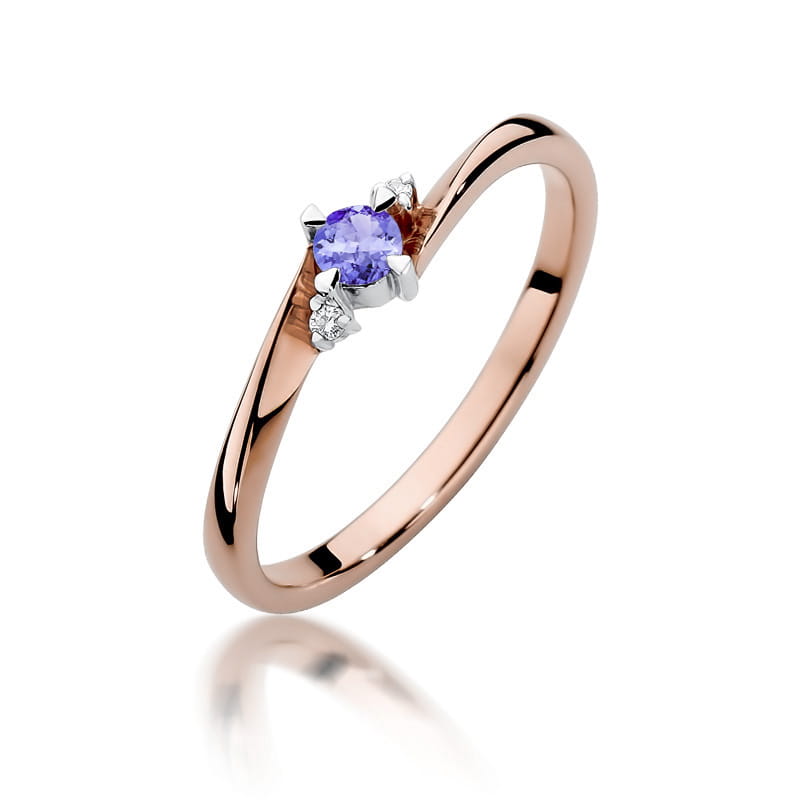 Gold Ring With Tanzanite And Diamonds