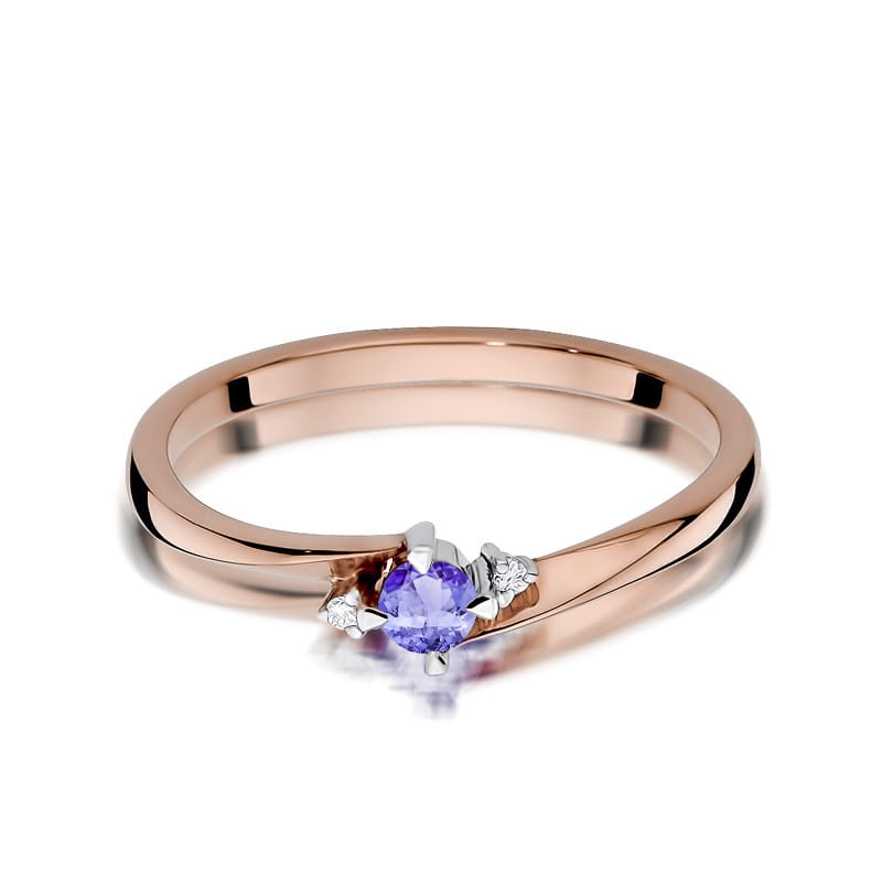 Gold Ring With Tanzanite And Diamonds