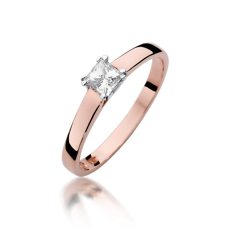 Gold Ring With Diamond