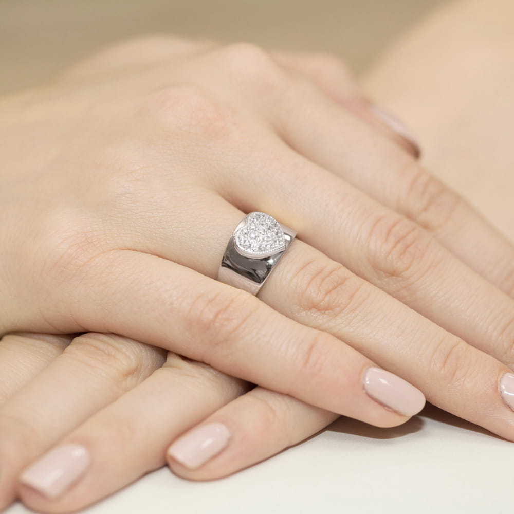 Gold Ring With Diamond