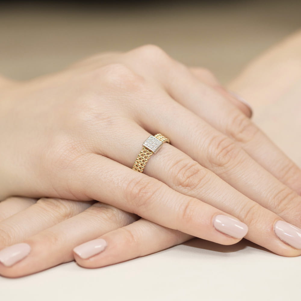 Auksinis Žiedas Su Deimantais