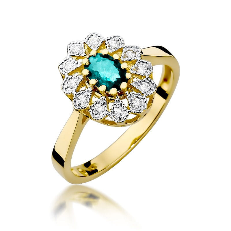 Gold Ring With Emerald And Diamonds