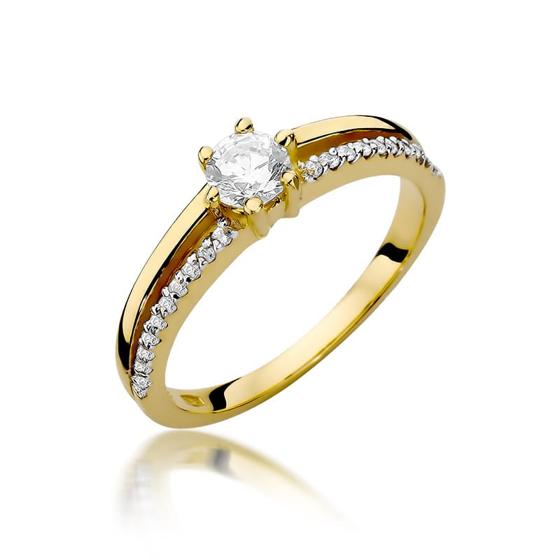 Gold Ring With Diamonds