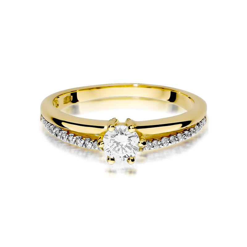 Gold Ring With Diamonds