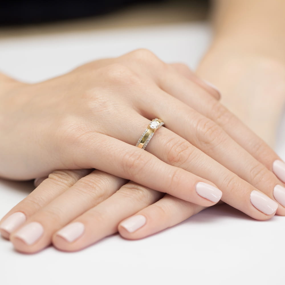 Gold Ring With Diamonds