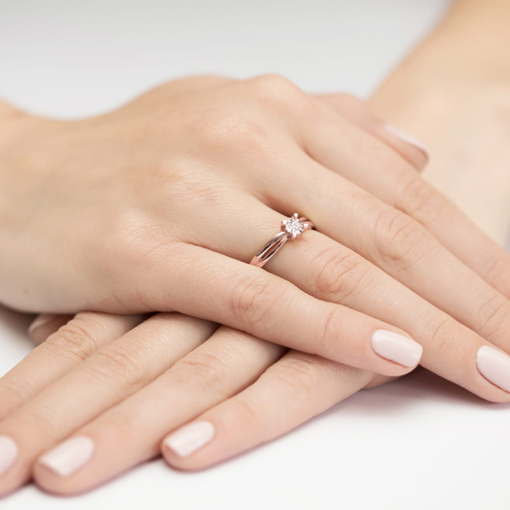 Gold Ring With Diamond