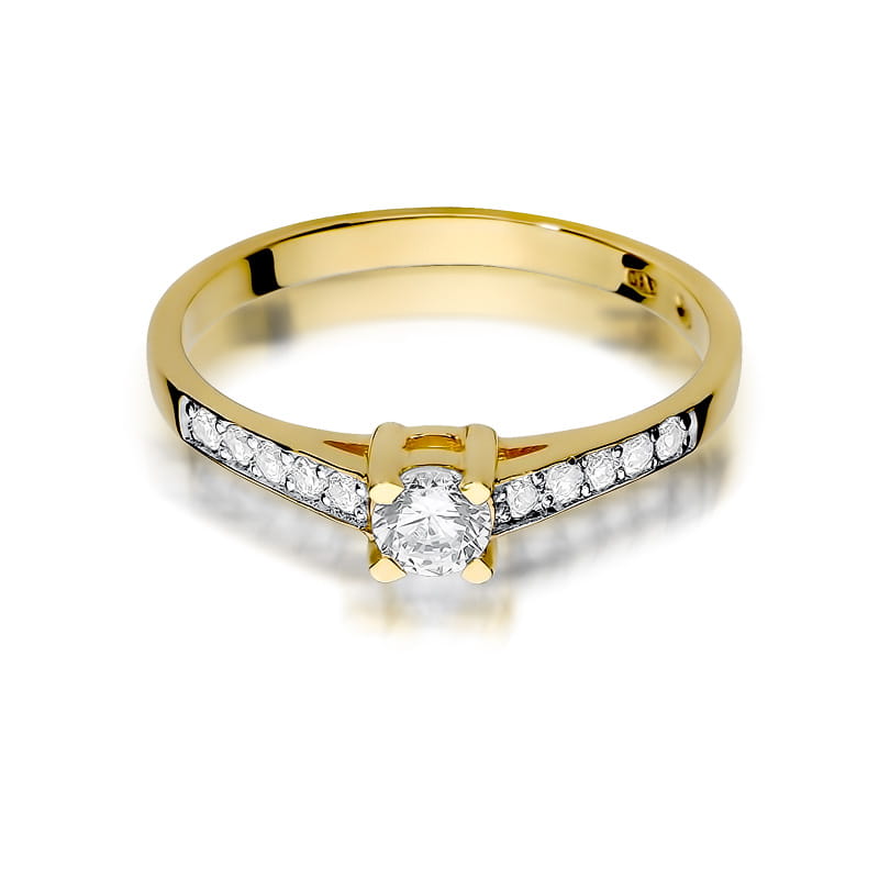 Gold Ring With Diamonds