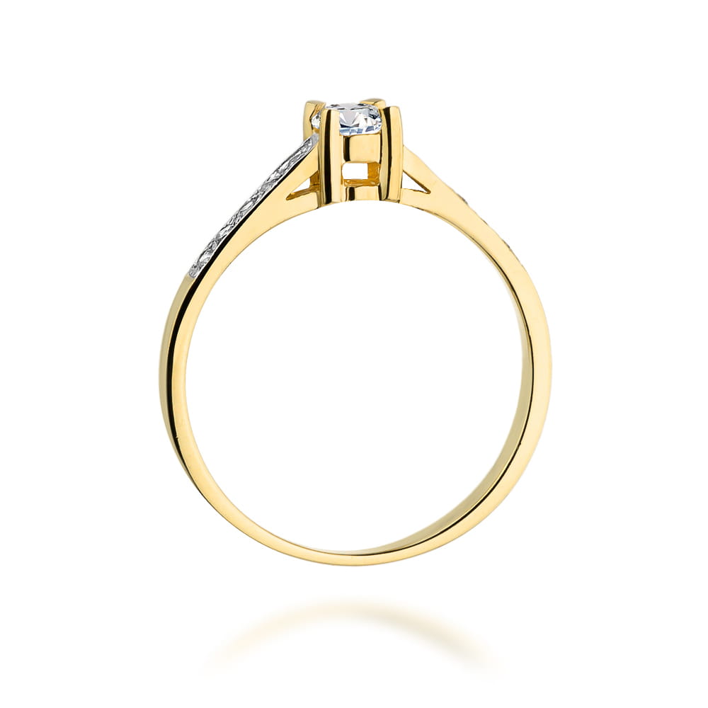 Gold Ring With Diamonds