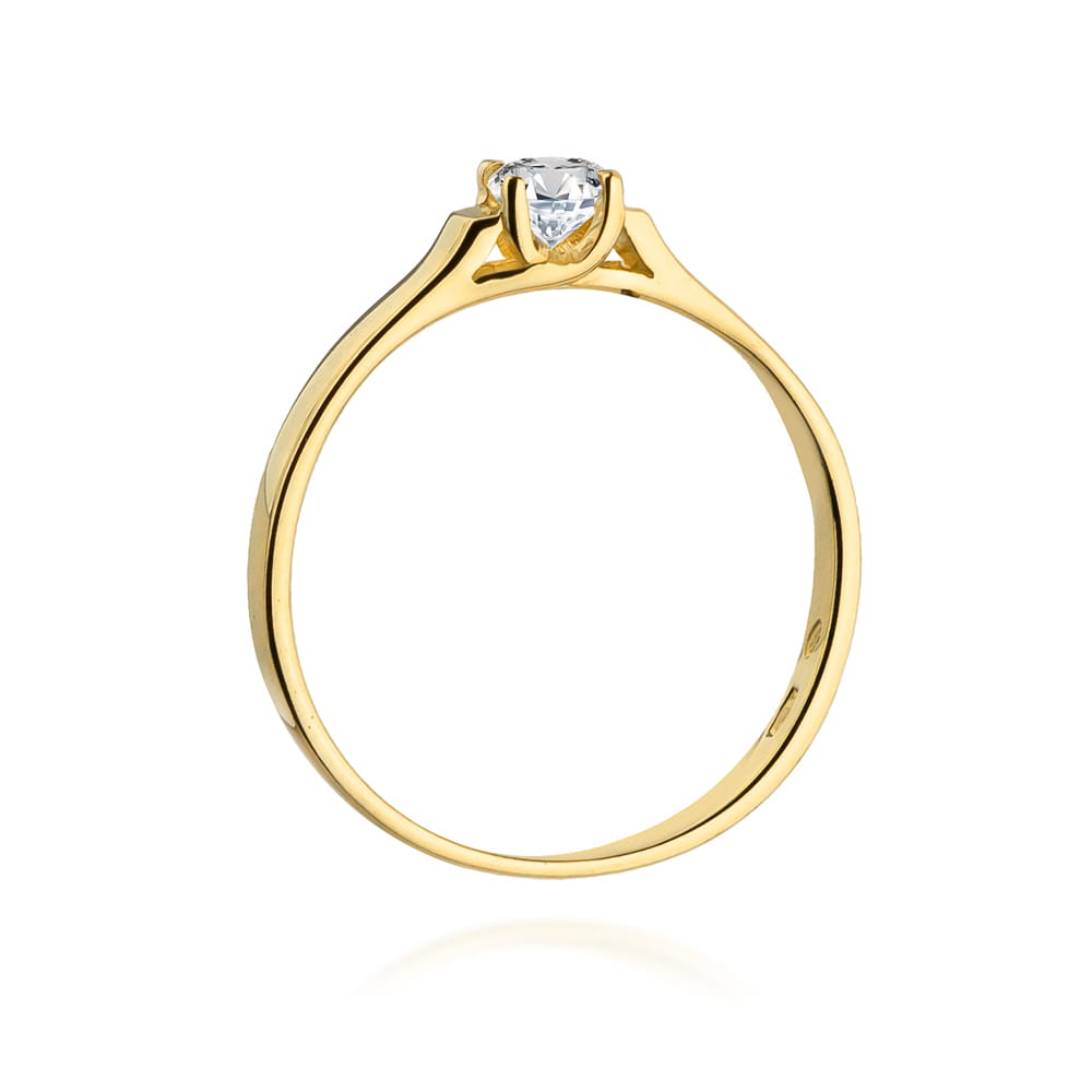 Gold Ring With Diamond