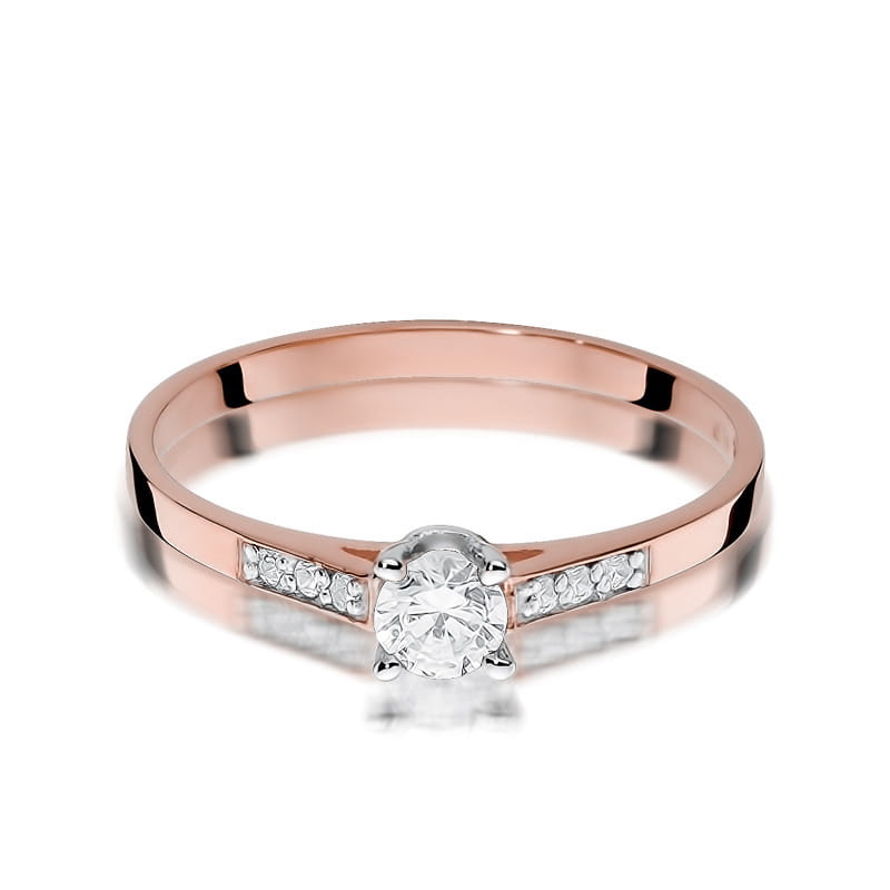 Gold Ring With Diamonds