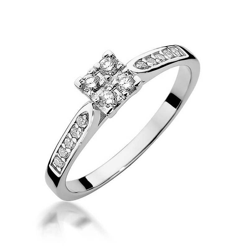 Gold Ring With Diamonds