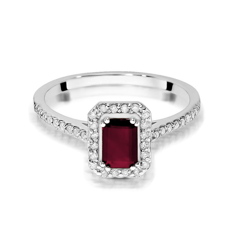 Gold Ring With Ruby And Diamonds