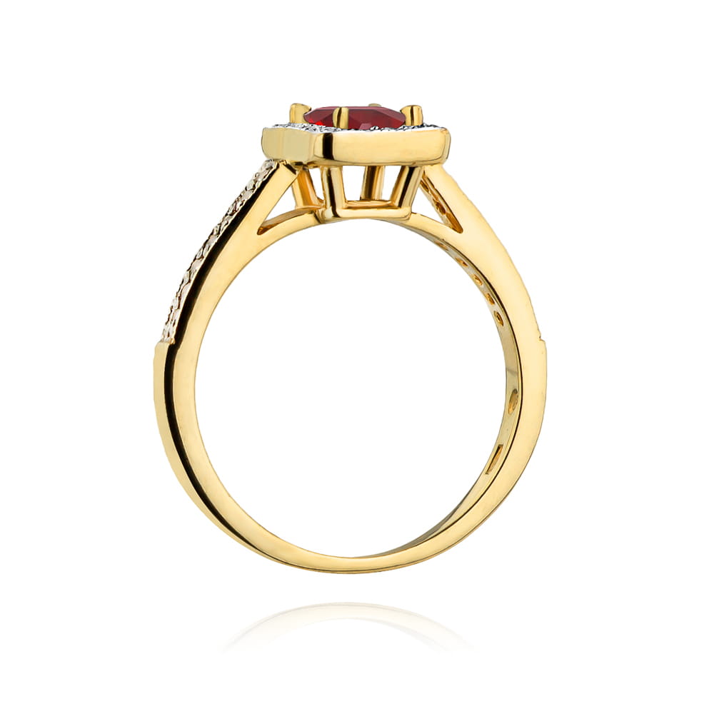 Gold Ring With Ruby And Diamonds