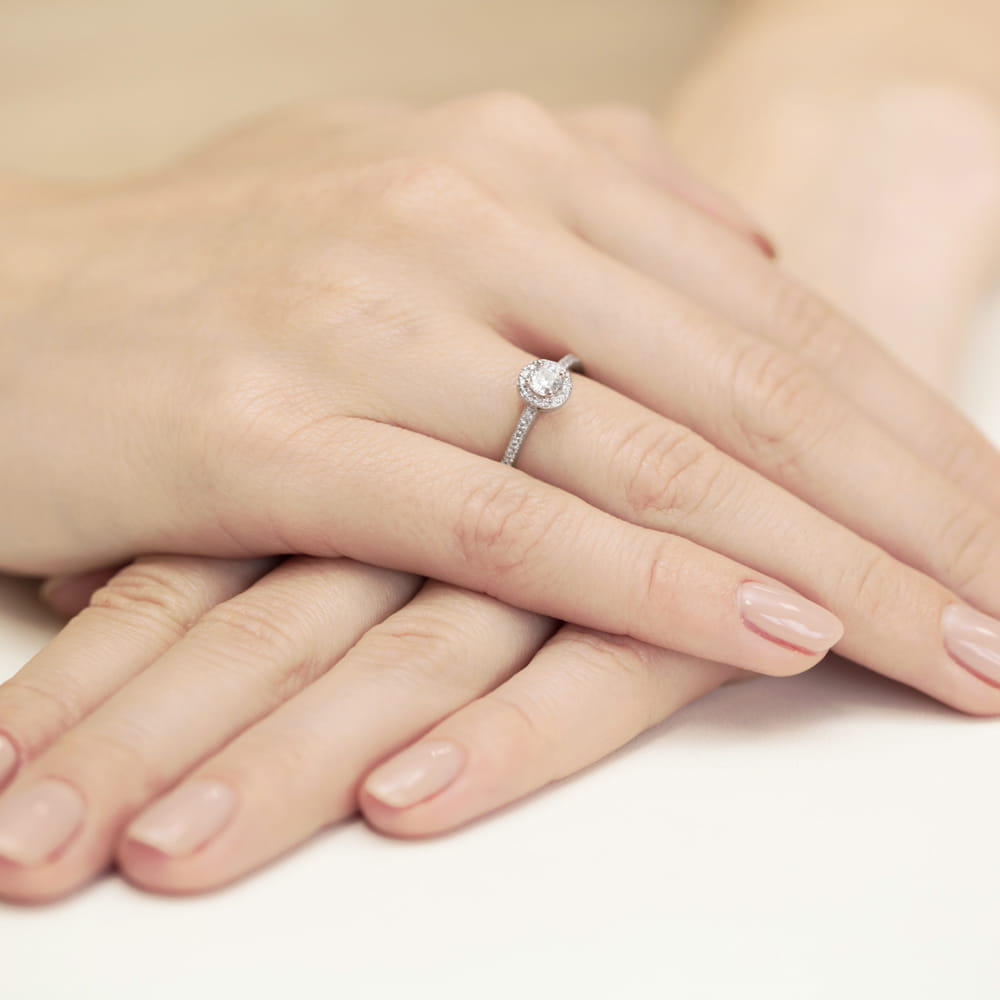 Gold Ring With Diamonds