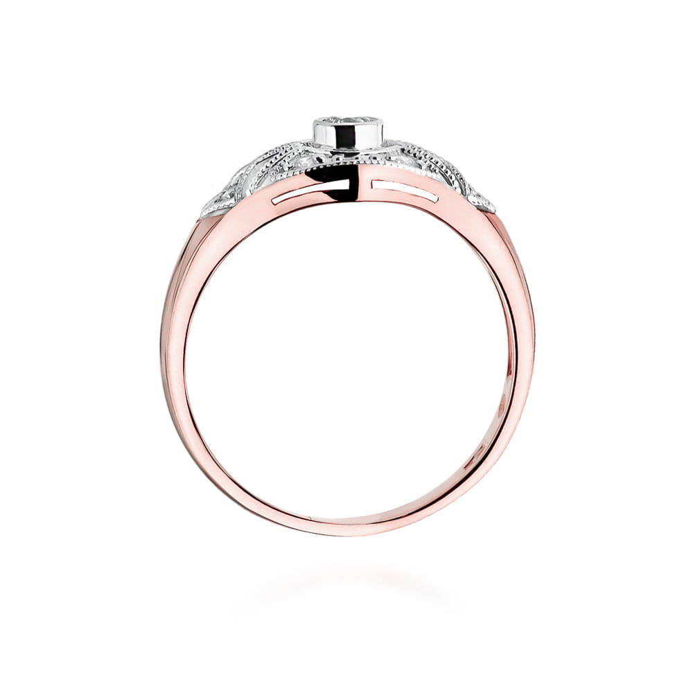 Gold Ring With Diamonds