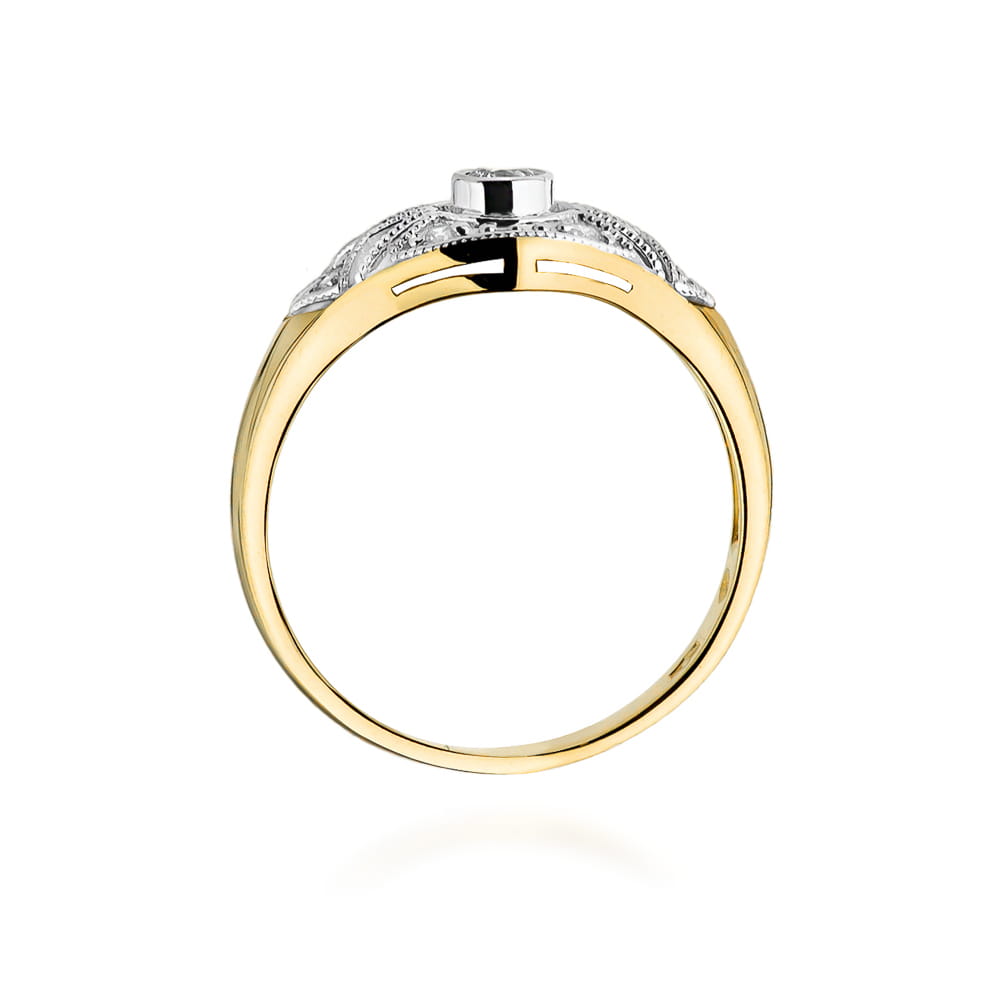 Gold Ring With Diamonds