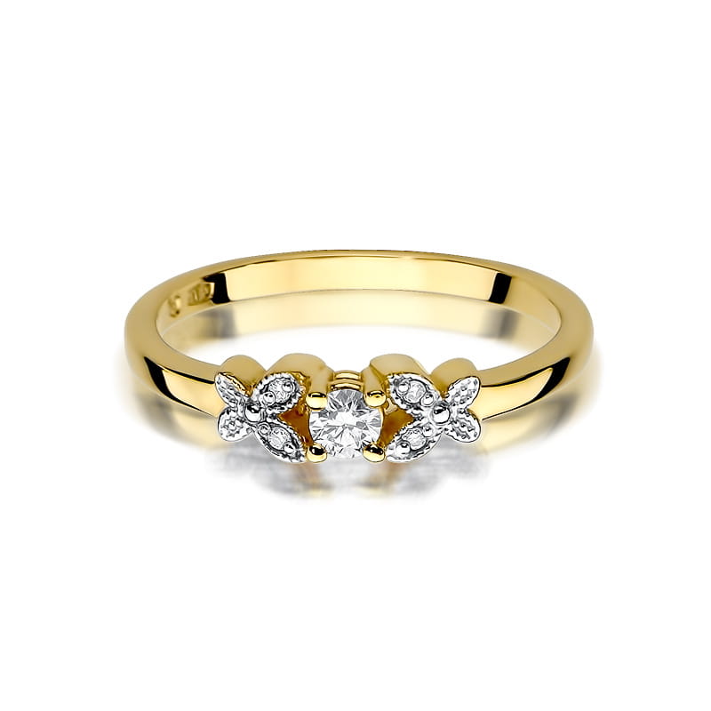 Gold Ring With Diamonds