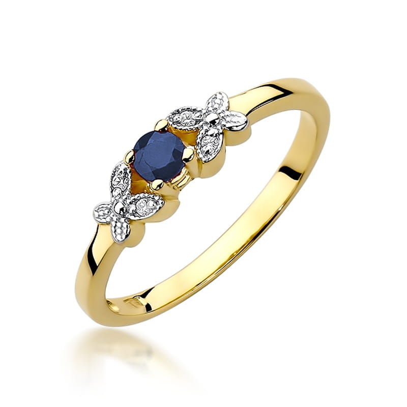Gold Ring With Sapphire And Diamonds