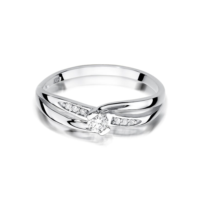 Auksinis Žiedas Su Deimantais