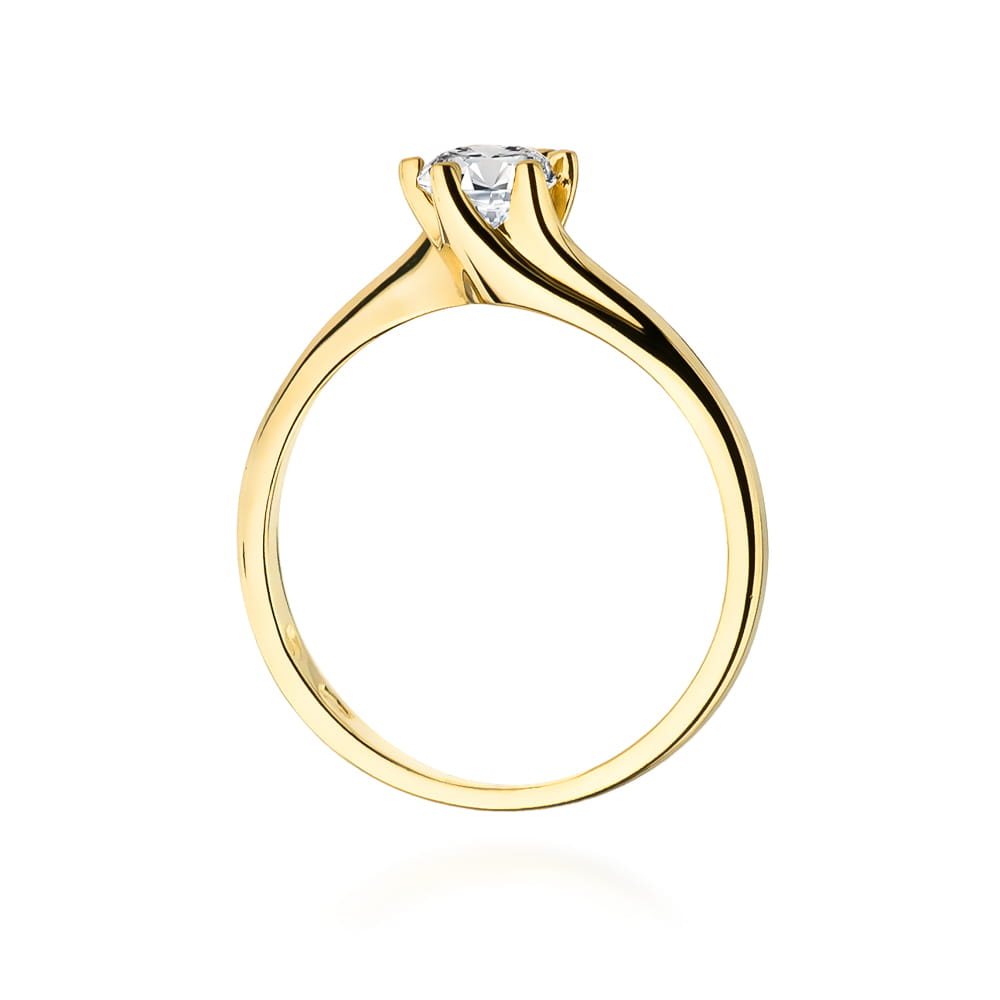 Gold Ring With Diamond