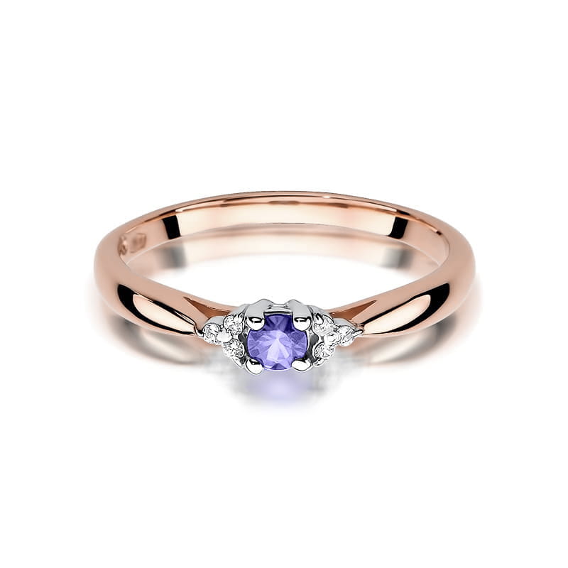 Gold Ring With Tanzanite And Diamonds