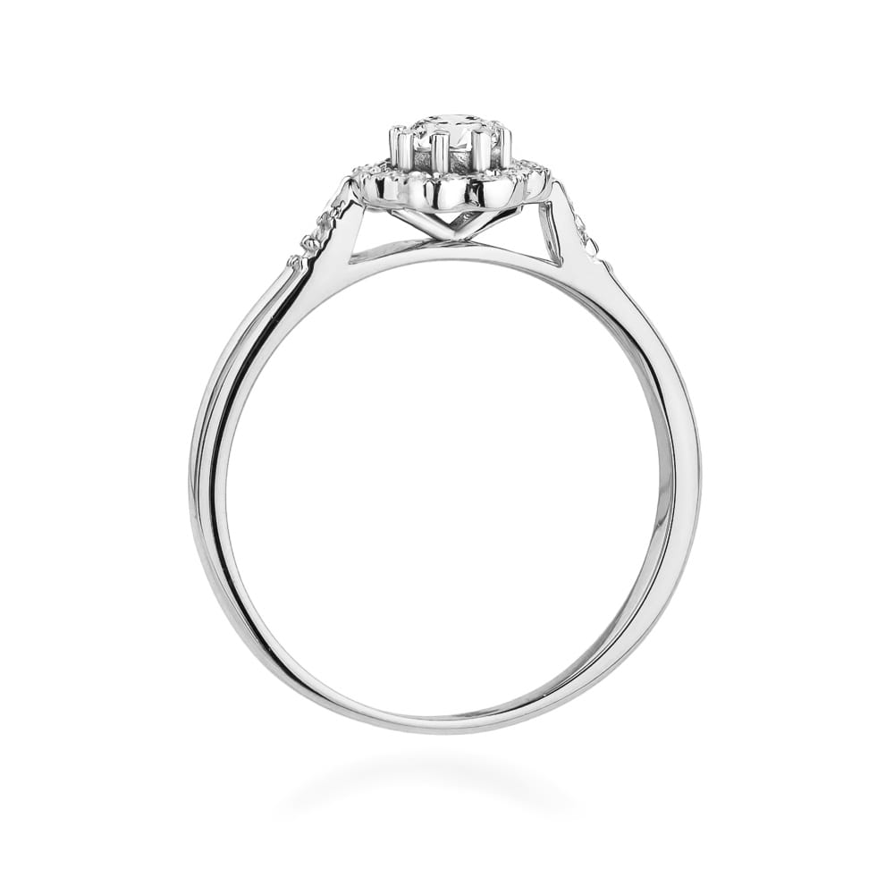 Gold Ring With Diamonds