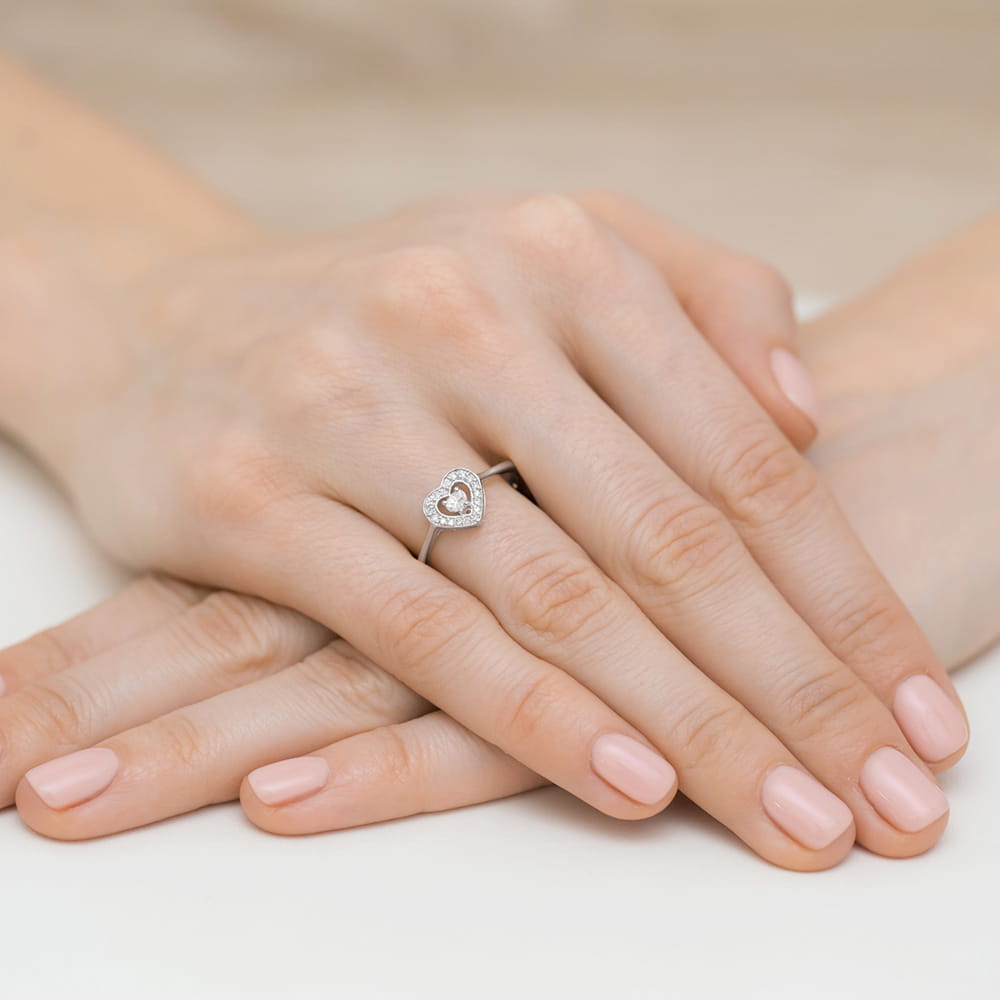 Auksinis Žiedas Su Deimantais