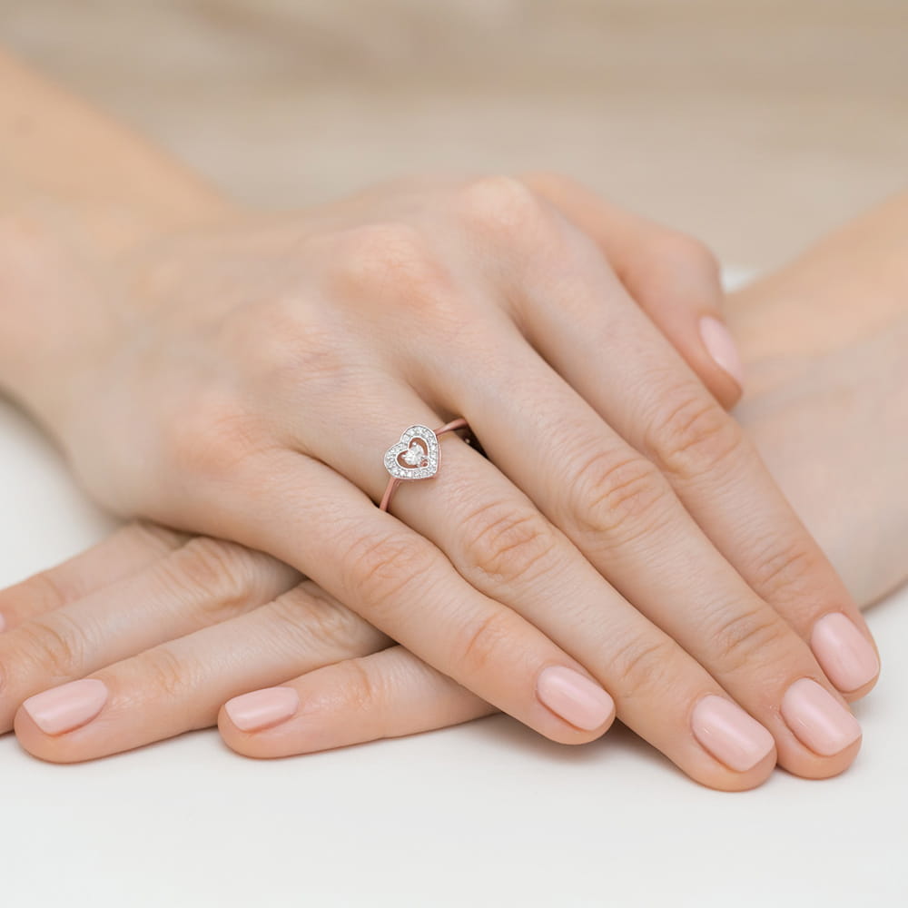 Auksinis Žiedas Su Deimantais