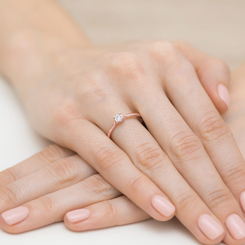 Auksinis Žiedas Su Deimantu