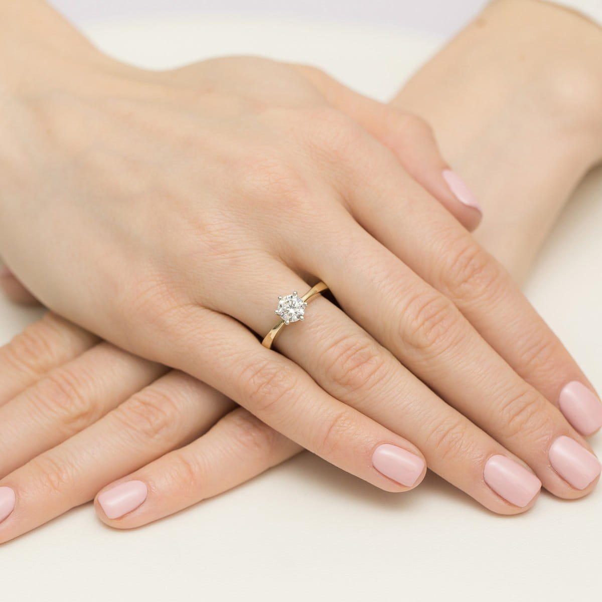 Gold Ring With Diamond