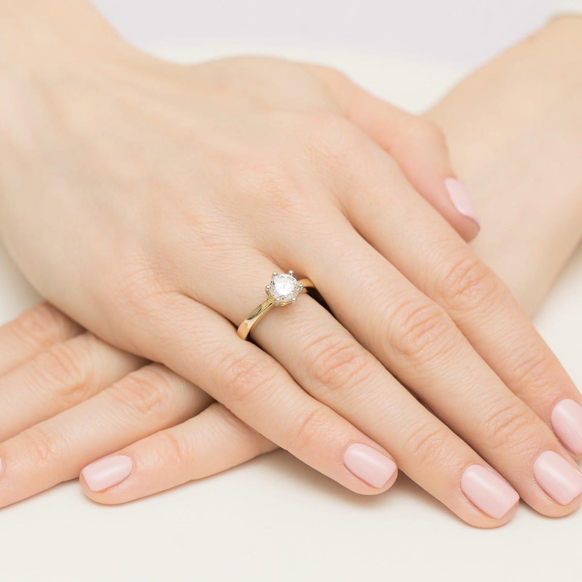 Gold Ring With Diamond