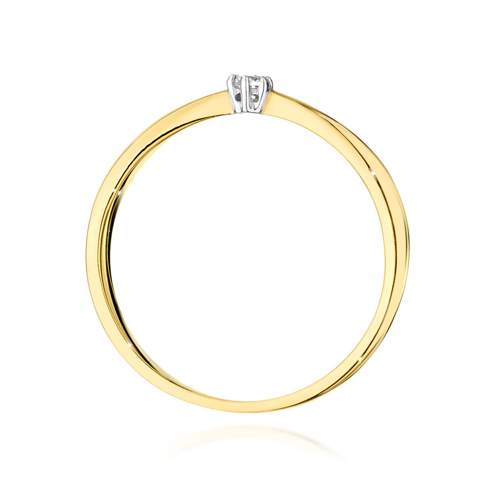 Gold Ring With Diamond